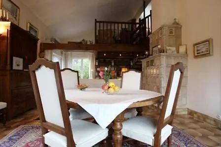 Les De לינה וארוחת בוקר La Maxe