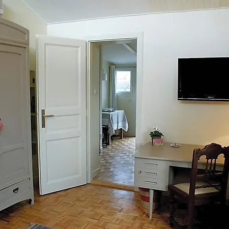 فندق مبيت وإفطار Les De 3*