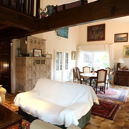 Les De לינה וארוחת בוקר