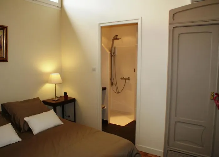 Couette-café Les De 3*